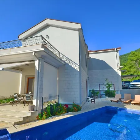 Sunny Villa In Kavac Tivat Exterior photo